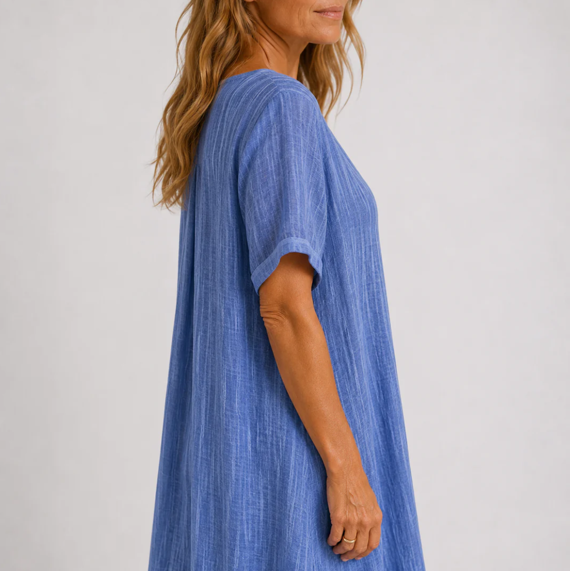 Vestido Celeste - Elegancia Natural
